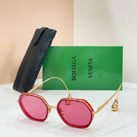 Picture of Bottega Veneta Sunglasses _SKUfw80235974fw